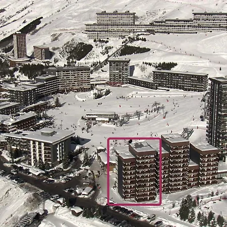 Apartment Pour 2 Personnes Avec Balcon Sud Face Au Jardin Esf, Proche Des Pistes Et Remontees Mecaniques - Fr-1-452-269 *